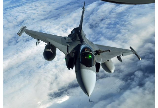 Още през юни Военновъздушните сили на България ще спрат да