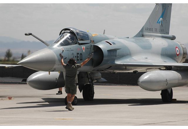 Париж ще прехвърли изтребители Mirage 2000 в Киев в началото