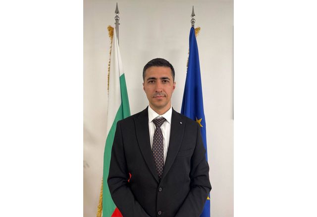 Със заповед на министъра на регионалното развитие и благоустройството Иван