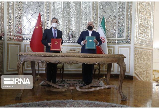 Иран и Китай със стратегически договор за 25-годишно сътрудничество