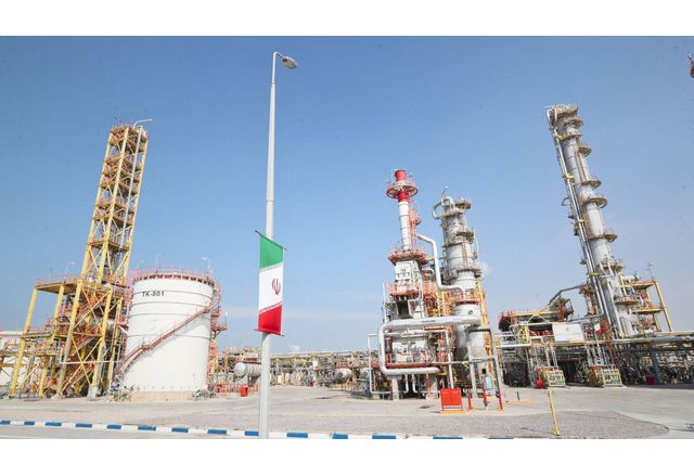 Ирански петрол