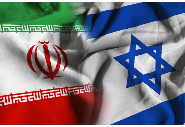 Израелски ракети удариха обект в Иран съобщи телевизия Ей Би