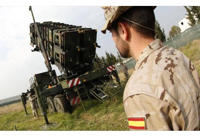 Испания ще изпрати още военна помощ на Украйна за да