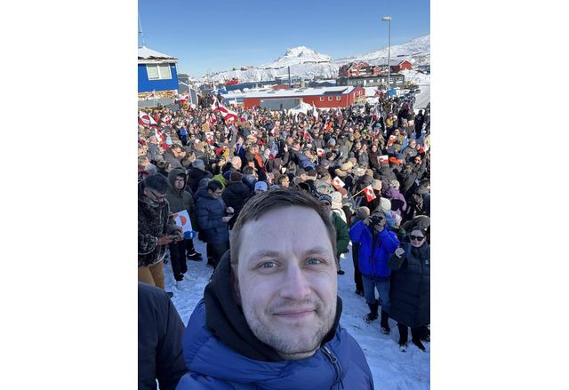 Гренландският премиер Йенс Фредерик Нилсен днес заяви че военна операция срещу