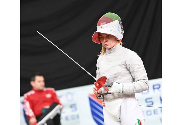 Най добрата българска състезателка по фехтовка Йоана Илиева спечели златен медал