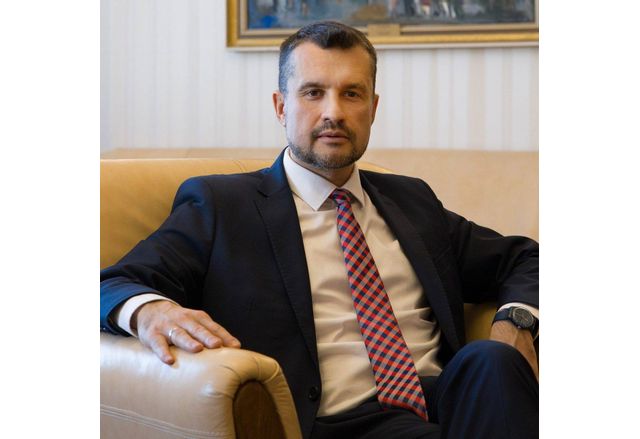 Калоян Методиев бивш началник на кабинета на Румен РадевФейсбукВ европейските