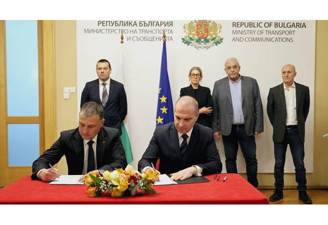 За първи път България отваря железопътния си пазар за частен