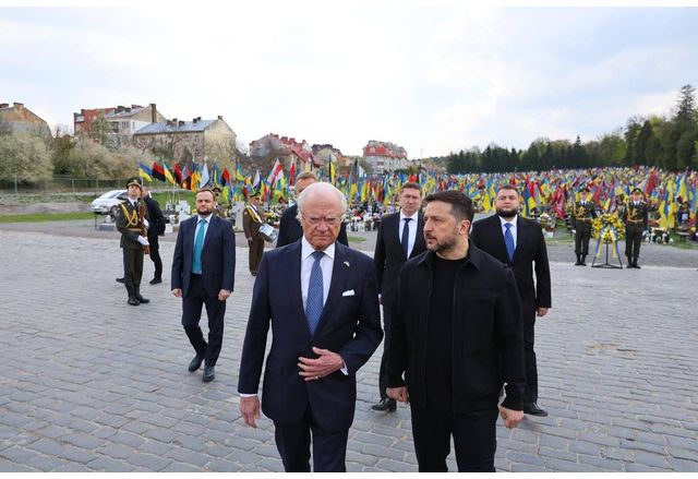 На 17 април кралят на Швеция Карл XVI Густав започна
