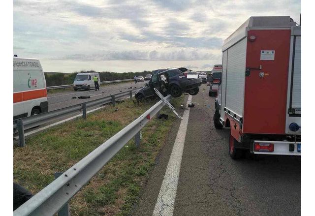 Един човек е загинал а 35 души са ранени при