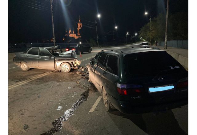 Двама души са загинали и 30 са ранени при 27