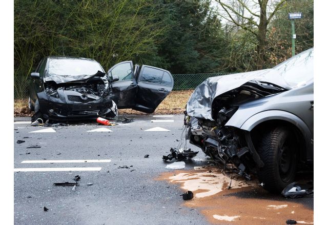 Два леки автомобила катастрофираха край Стара Загора Инцидентът е станал