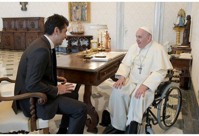 В понеделник сутринта папа Франциск се срещна с министър председателя