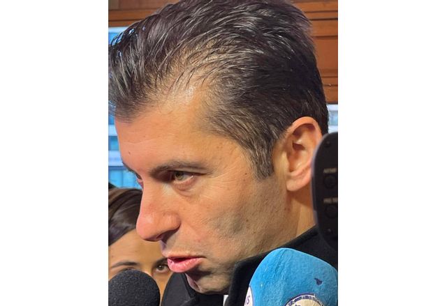 Трябва да се отпуши работата на парламента Това заяви пред