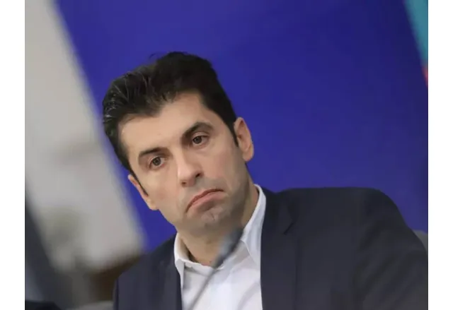 Усмивката на Кирил Петков с която той иска да демонстрира