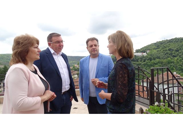 Коалицията ГЕРБ-СДС откри кампанията си във В. Търново