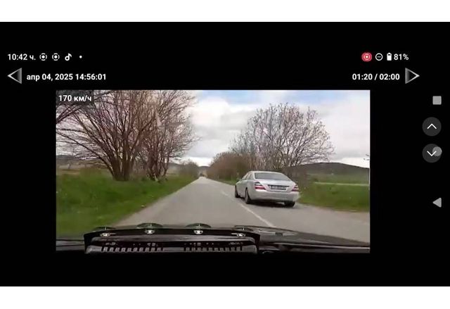 Лек автомобил изпревари небрандирана полицейска кола със 170 км ч на