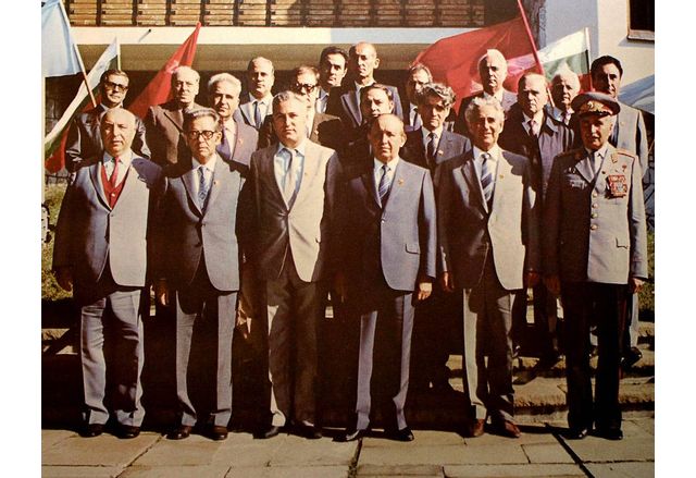 Комунистическите престъпници от Политбюро на ЦК на БКП - главните виновници за упадъка на България през тези 45 години