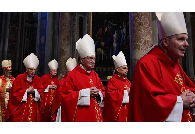 Кардинали от цял свят се събраха за тържествена меса в