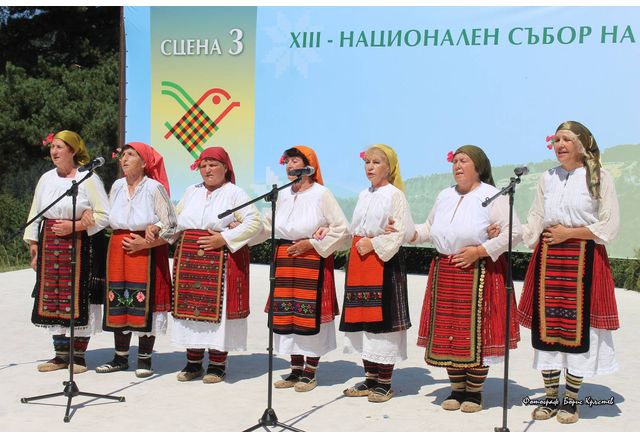 Три златни и два сребърни медала спечелиха самодейци от община Мездра на XIII Национален събор на народното творчество в Копривщица