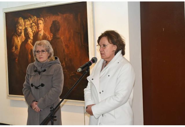 Корнелия Маринова на откриването на изложбата, посветена на Васил Левски