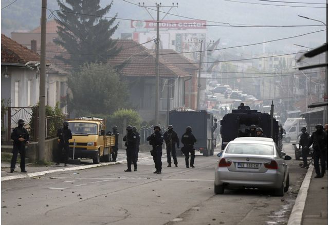 Косовската полиция срещу сръбската контрабанда