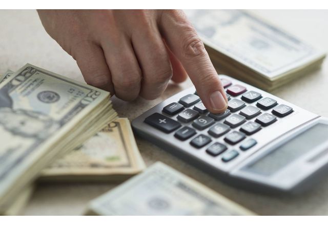 С 20 по големи кредити са изтеглили българите през първите 9