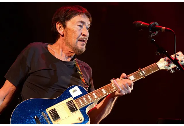 На 74 годишна възраст е починал певецът Крис Риа Той