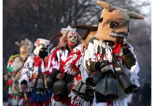 Кукери ще дефилират по централните улици на Благоевград във Фестивала