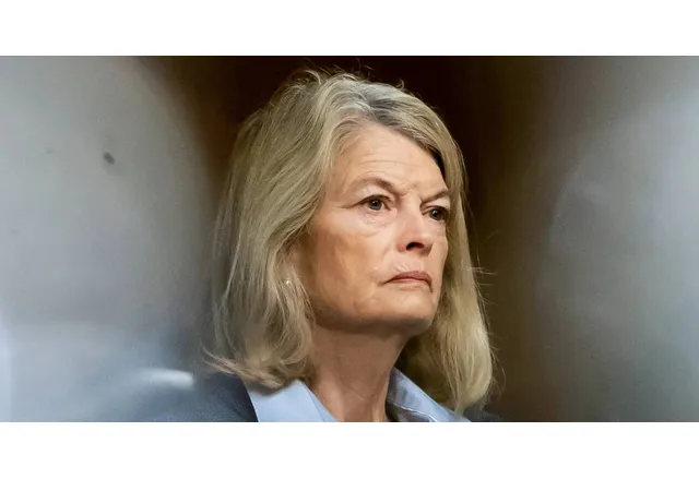 Сенатори републиканци призовават президента на САЩ Доналд Тръмп да спаси преговорите