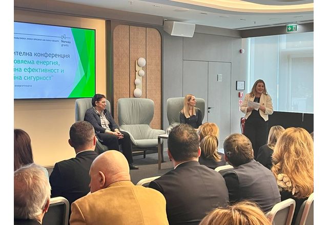 Програма Възобновяема енергия енергийна ефективност енергийна сигурност финансирана по Финансовия