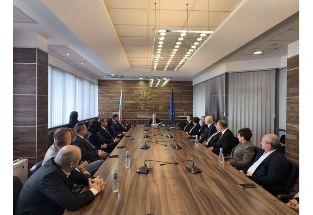 Седемнадесет български общини получиха Етикет за иновации и добро управление