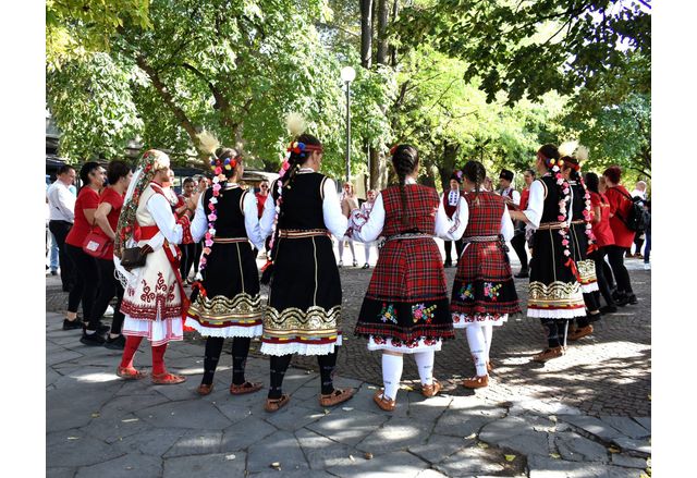 "Маврудово хоро" в Асеновград