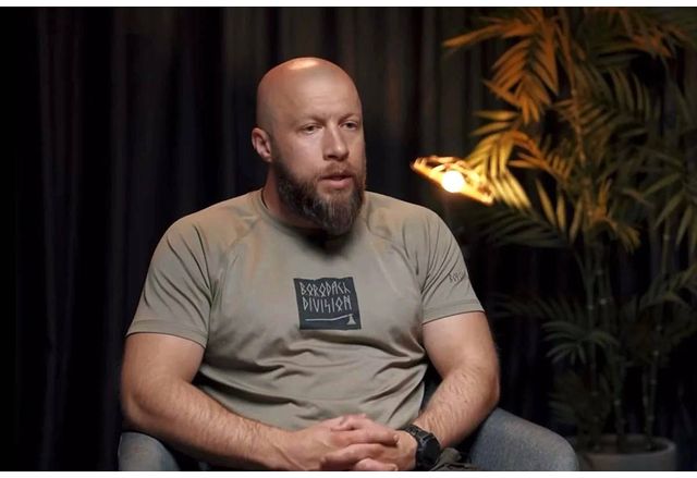 Не може да се надявате на симетрия Пред очите на