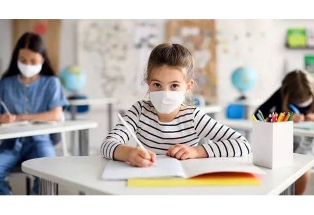 Маските няма да са задължителни също за децата от предучилищните групи в училищата