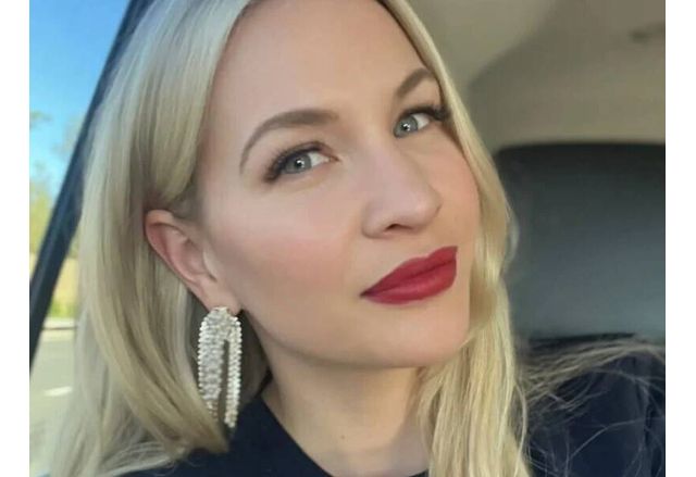 Меган Мобс дъщерята на специалния пратеник на президента на САЩ