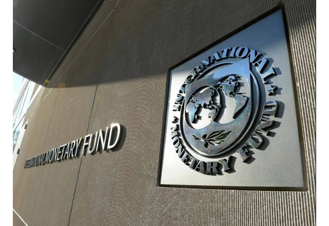 Международният валутен фонд проучва възможността да предостави на Украйна многогодишен