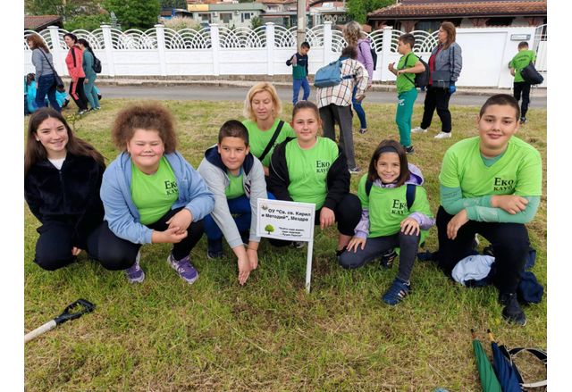 В деня на Св велики равноапостолни царе Константин и Елена
