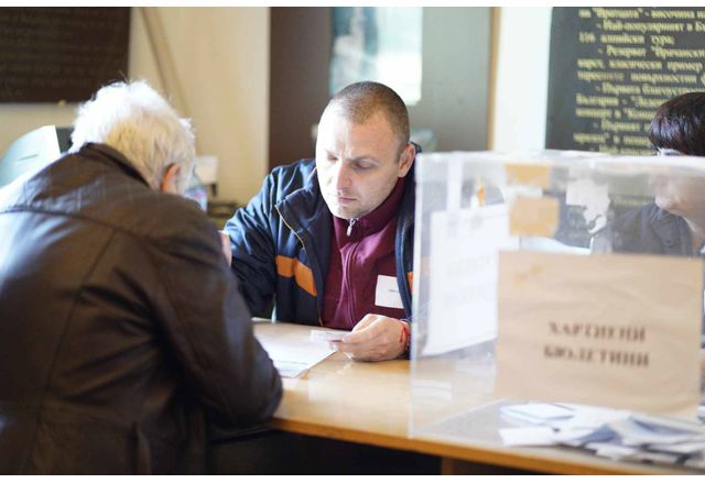 В спокойна обстановка и в точния час 7 00 започна балотажът