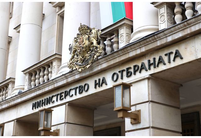 България няма да участва по никакъв начин с военнослужещи на
