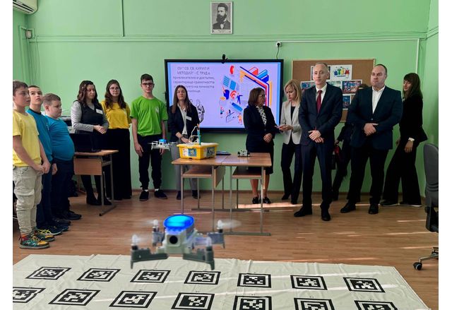 225 училища вече разполагат с обновени спортни площадки а в