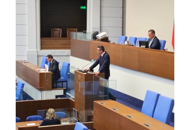 Министър Петър Дилов