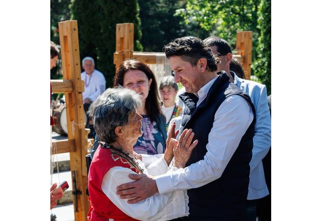 Министърът на туризма Мирослав Боршош посети Фестивала на чипровския килим