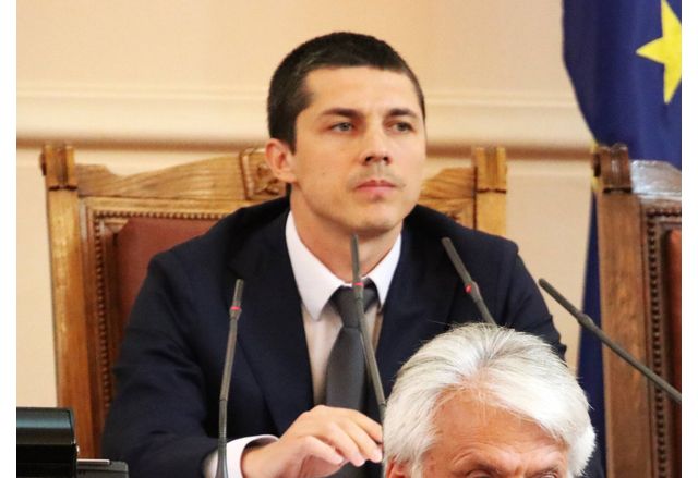 Продължаваме промяната отново ще предложи Кирил Петков за премиер на