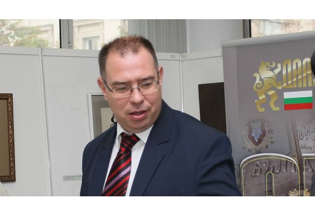 Навръх черната дата 9 септември за първи път публикуват списък