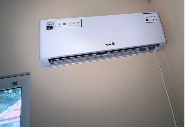 Монтиран климатик в Асеновградско