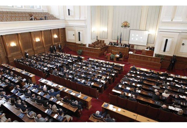 Парламентът закри Специализирания наказателен съд Апелативния специализиран наказателен съд Специализираната