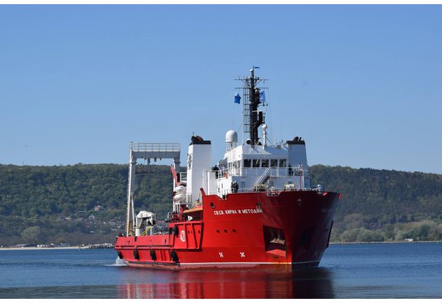 Научноизследователският кораб "Св. св. Кирил и Методий" (НИК 421)