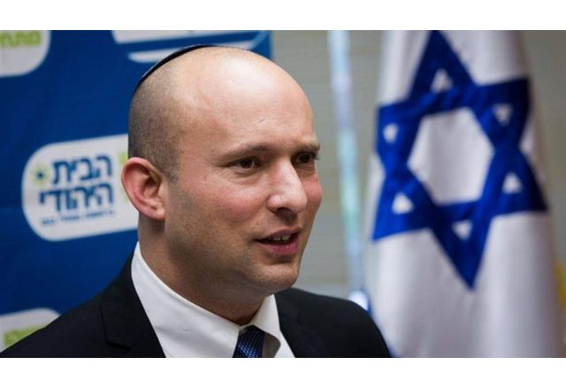 Израелският премиер Нафтали Бенет посети днес Москва и разговаря с