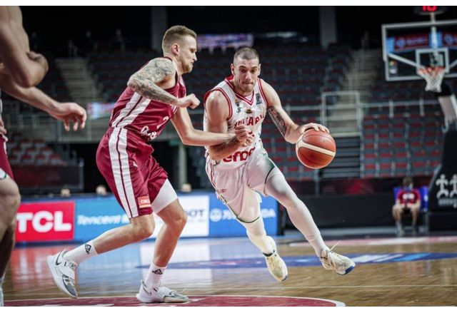 Националите ни по баскетбал надвиха Латвия и сe класираха за европейското първенство