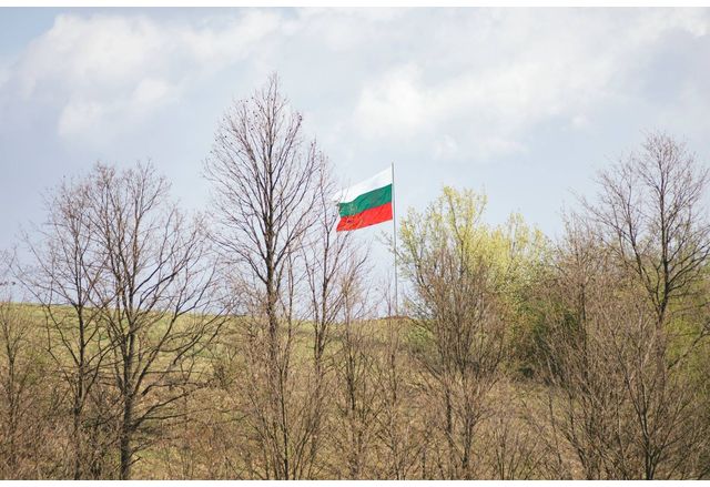 В навечерието на Възкресение Христово националното знаме на Република България